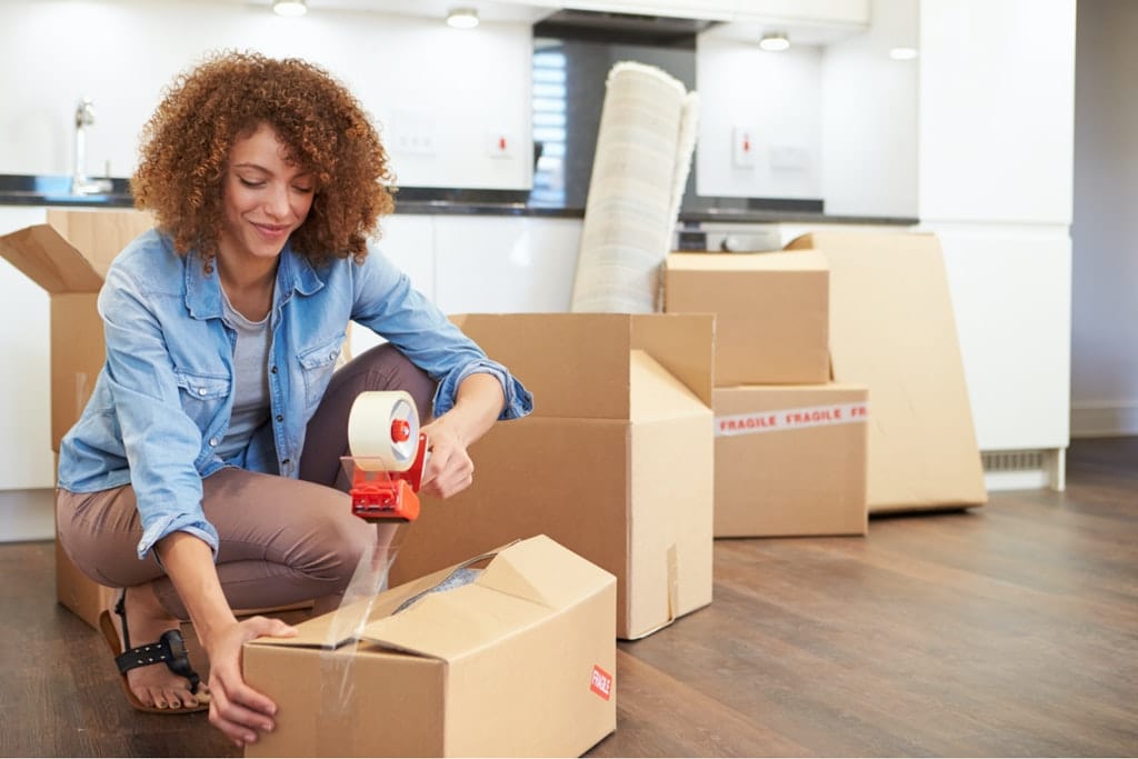 Easy Box Movers In Dubai Movers And Packers In Dubai House Moving